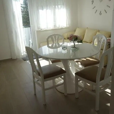 S Pogledom Na - Nada Apartment