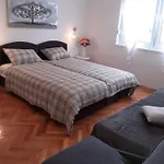S Pogledom Na - Nada Apartment *