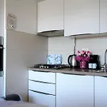 Apartment S Pogledom Na - Nada