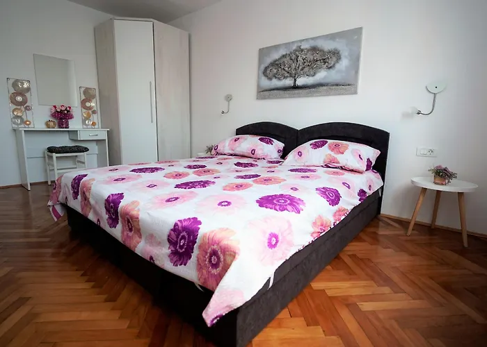 Apartment S Pogledom Na - Nada