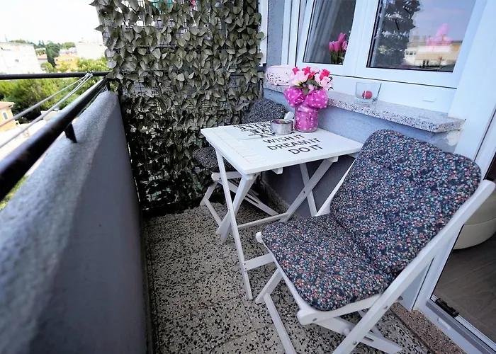 Apartment S Pogledom Na - Nada *