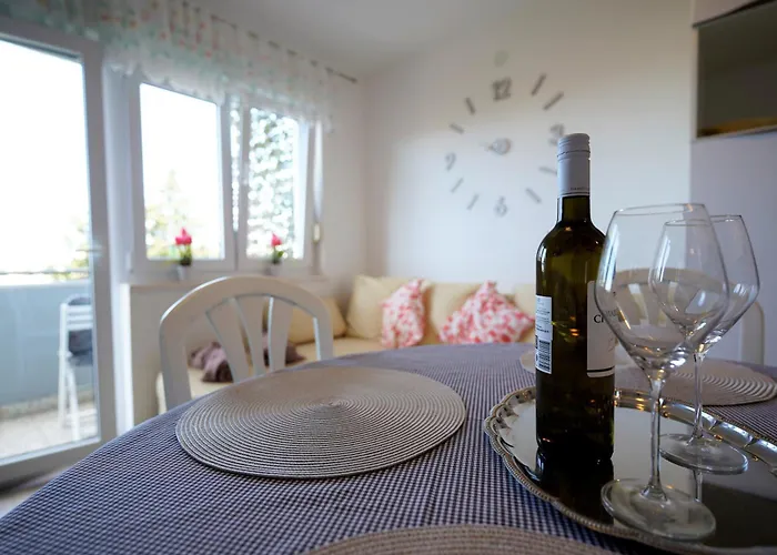 S Pogledom Na - Nada * 풀라