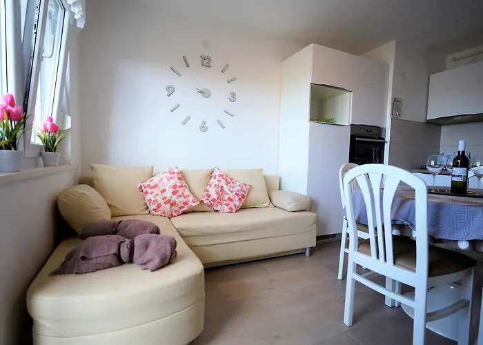 S Pogledom Na - Nada * Пула